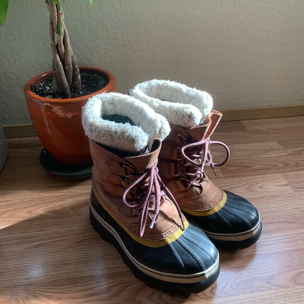 Sorel - Caribou Snow Boots - Size 7